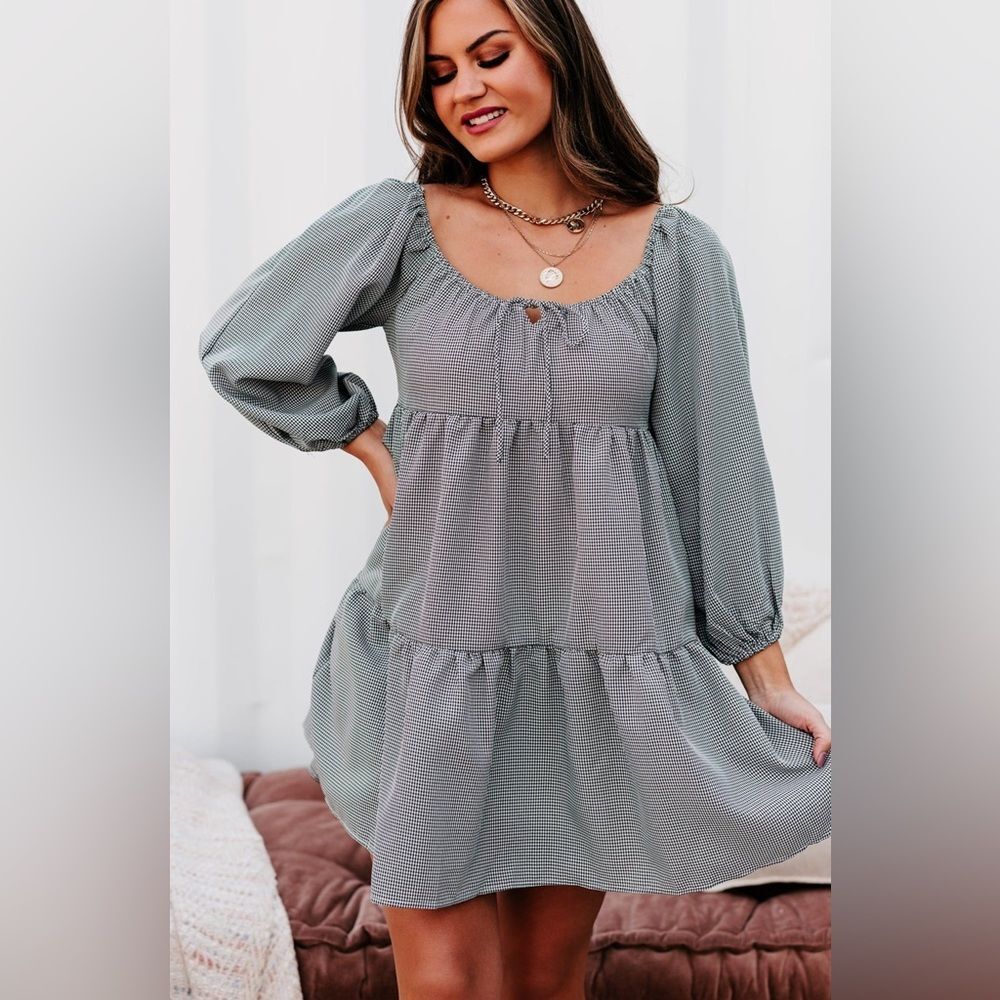 Carly Jean Los Angeles CJLA Isadora On Off Shoulder Tiered Front Tie Dress L